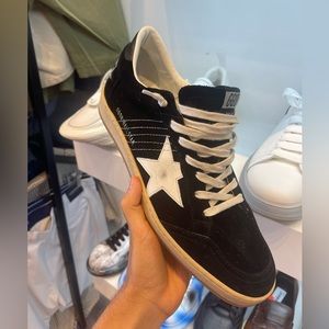 Golden Goose Sneakers